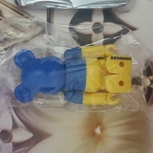 BearBrick Series 46 Blue Yellow Bear Ukraine Flag NEW